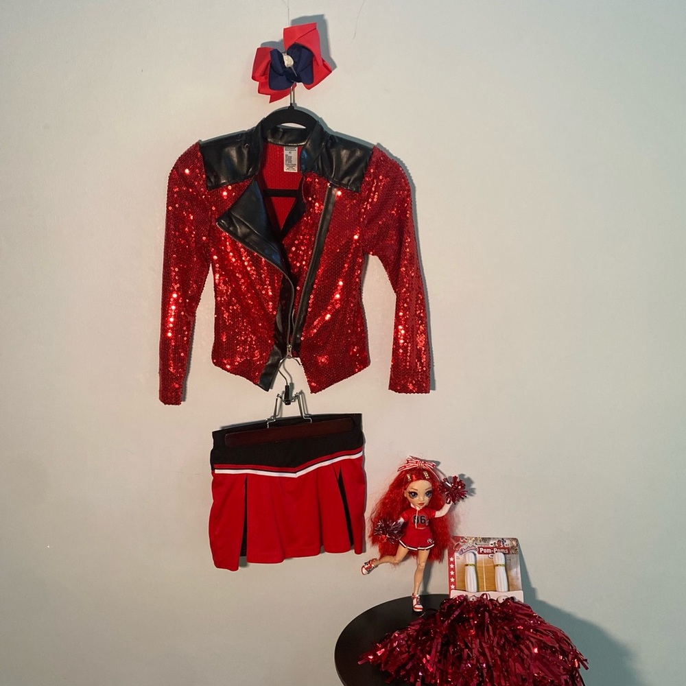 Cheerleader costume, Rainbow High, 6x, Halloween, with Ruby Anderson doll Lot220